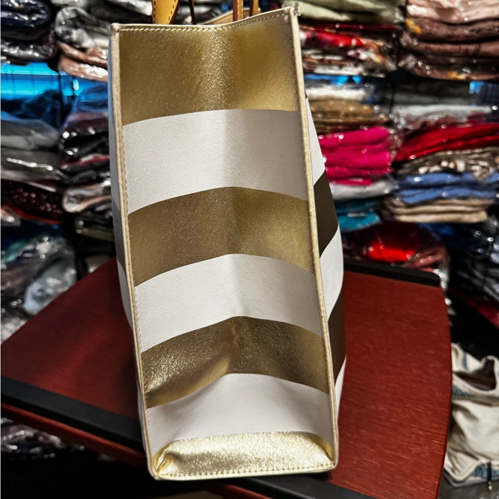 Neiman Marcus Stylish Gold metallic and White Striped Tote Bag - Picture 3 of 11